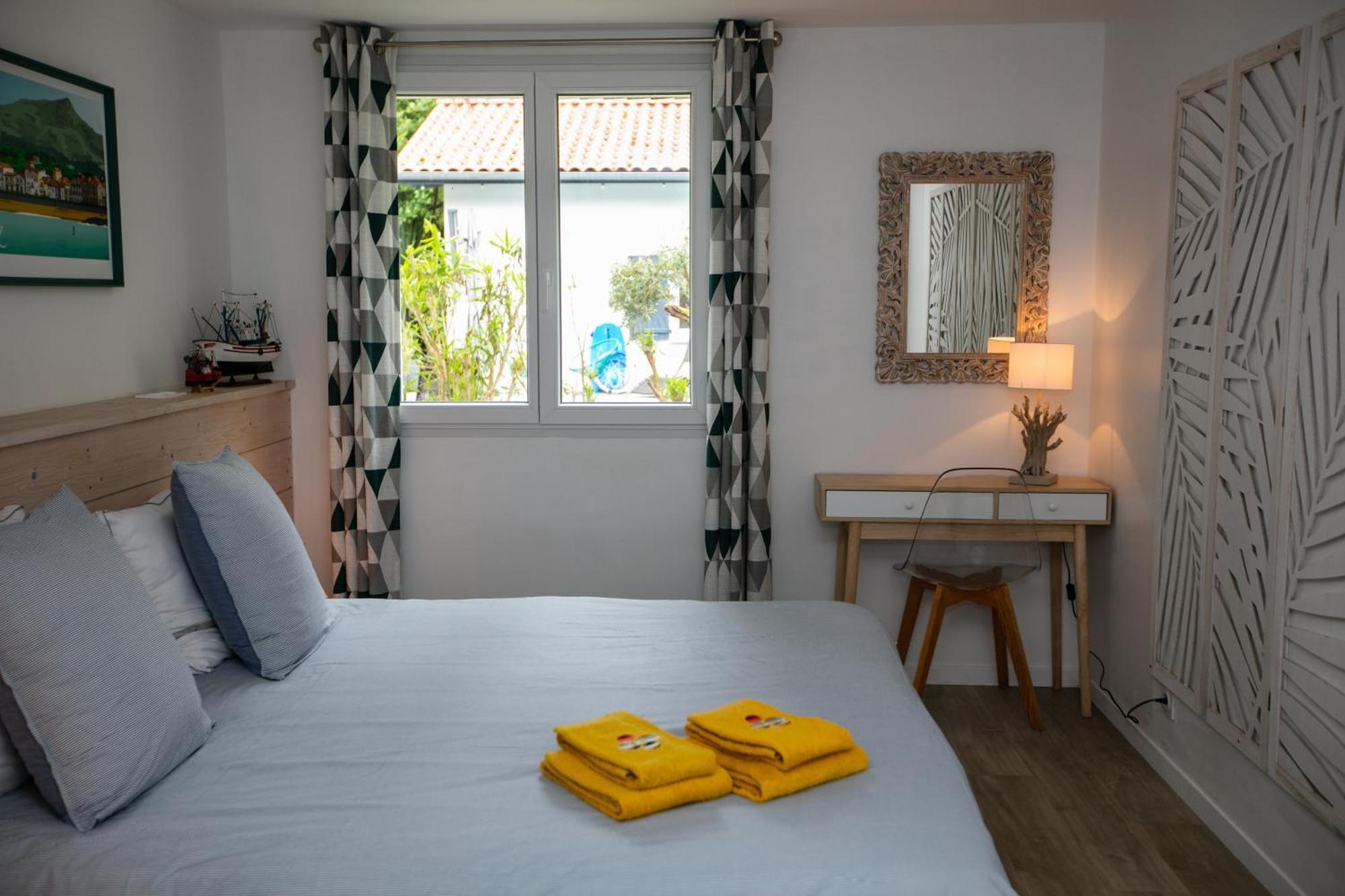 Erreka Txikia Bed & Breakfast Urrugne Rom bilde
